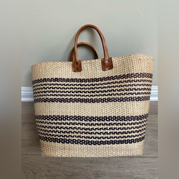 Mar Y Sol Handbags - Mar Y Sol Handwoven Straw Tote with Leather Handles